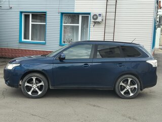 2013 Mitsubishi Outlander III, синий, 1150000 рублей, вид 4