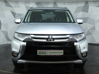 2018 Mitsubishi Outlander III Рестайлинг 2, серебристый, 1525000 рублей, вид 2