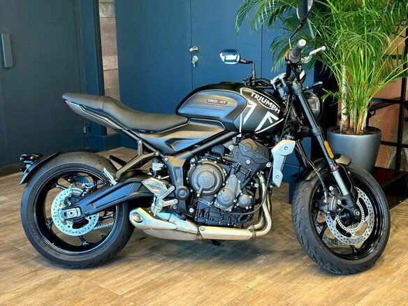 2026 Triumph Trident 660, чёрный, 1250000 рублей - вид 1