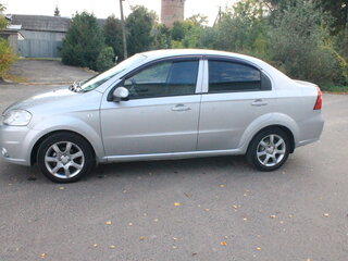 2007 Chevrolet Aveo I Рестайлинг, серебристый, 450000 рублей, вид 3
