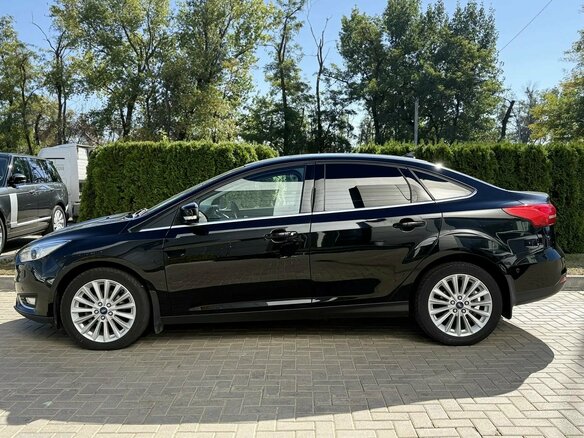 2017 Ford Focus III Рестайлинг, чёрный, 1280000 рублей - вид 8