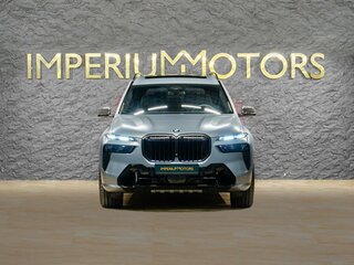 2026 BMW X7 40i I (G07) Рестайлинг, серый, 18490000 рублей, вид 2