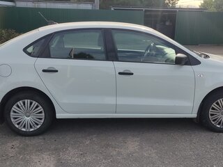 2017 Volkswagen Polo V Рестайлинг, белый, 820000 рублей, вид 5