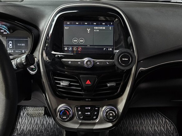 2022 Chevrolet Spark IV Рестайлинг, белый - вид 12
