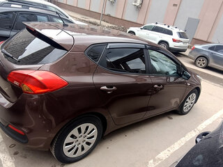 2014 Kia Ceed II, коричневый, 800000 рублей, вид 3