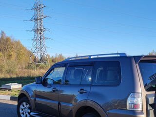 2010 Mitsubishi Pajero IV, коричневый, 1900000 рублей, вид 3