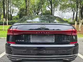 2023 Volkswagen Passat B8 Рестайлинг, чёрный, 1952600 рублей, вид 5