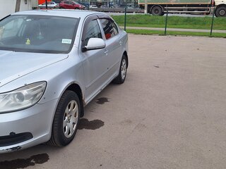 2011 Skoda Octavia II (A5) Рестайлинг, серебристый, 430000 рублей, вид 3