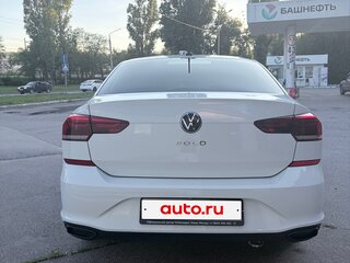 2020 Volkswagen Polo VI, белый, 1950000 рублей, вид 3