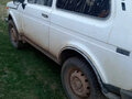 1995 Lada (ВАЗ) 2121 (4x4) I Рестайлинг, белый - вид 2