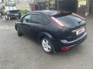 2008 Ford Focus II Рестайлинг, чёрный, 600000 рублей, вид 3