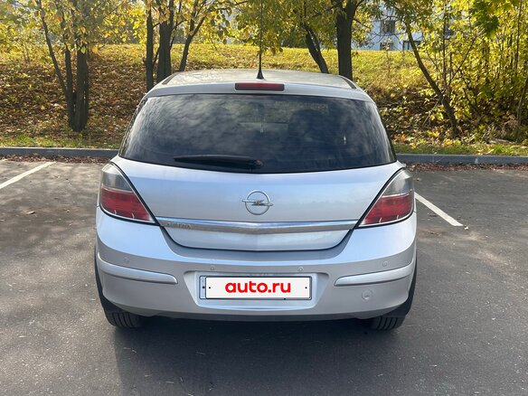 2011 Opel Astra H Рестайлинг, серебристый, 400000 рублей - вид 5