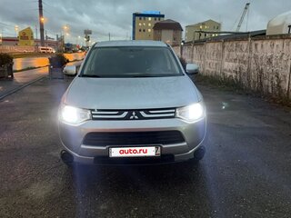 2012 Mitsubishi Outlander III, серебристый, 1200000 рублей, вид 2