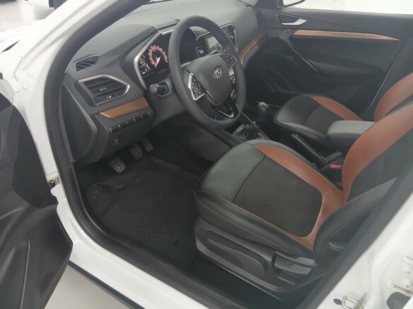 2023 Lada (ВАЗ) Vesta Cross I Рестайлинг (NG), белый - вид 15