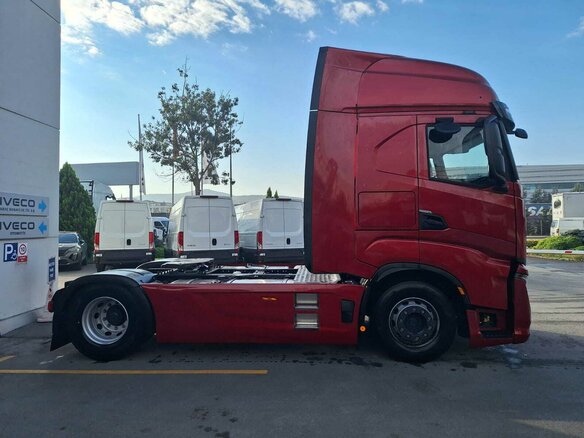 2024 Iveco S-Way, пурпурный, 14208186 рублей - вид 5
