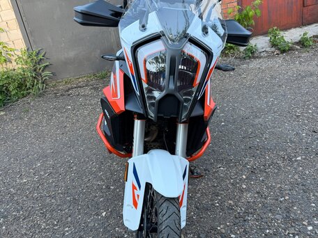 2023 KTM 1290 Super Adventure R, оранжевый, 1850000 рублей, вид 3