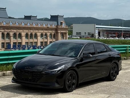 Hyundai Elantra VII (CN7)