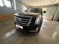 2018 Cadillac Escalade IV, чёрный, 5500000 рублей - вид 1