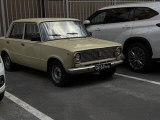 1974 Lada (ВАЗ) 21011, бежевый, 120000 рублей, вид 3