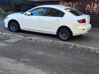 2004 Mazda Axela I, белый, 390000 рублей, вид 2