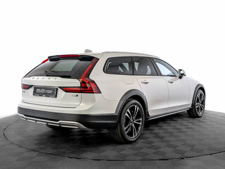 2021 Volvo V90 Cross Country I Рестайлинг, белый, 4330000 рублей, вид 5