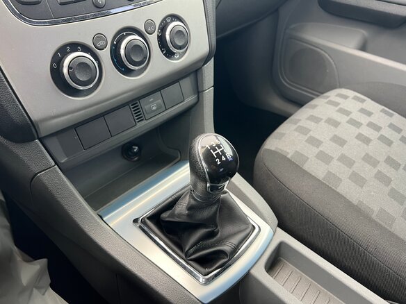 2010 Ford Focus II Рестайлинг, чёрный, 599000 рублей - вид 20