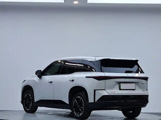 2026 Toyota bZ3X 50 kWh, белый, 2670177 рублей, вид 5