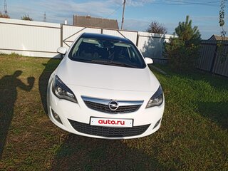 2011 Opel Astra J, белый, 725000 рублей, вид 3