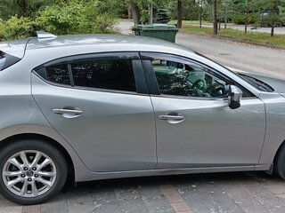 2016 Mazda Axela III Рестайлинг, чёрный, 1340000 рублей, вид 3