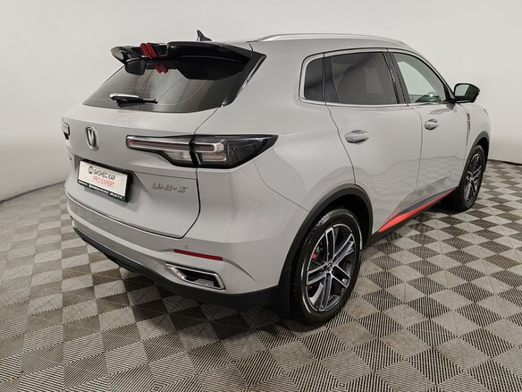 2024 Changan UNI-S I, серый, 1755000 рублей - вид 4