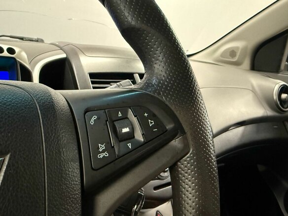 2012 Chevrolet Aveo II, чёрный, 470000 рублей - вид 18