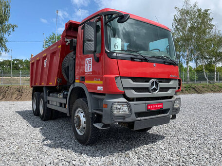 2018 Mercedes-Benz Actros, красный, 9980000 рублей, вид 1