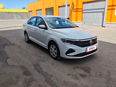 2022 Volkswagen Polo VI, белый, 1570000 рублей, вид 2