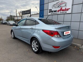 2011 Hyundai Solaris I, серый, 797000 рублей, вид 4