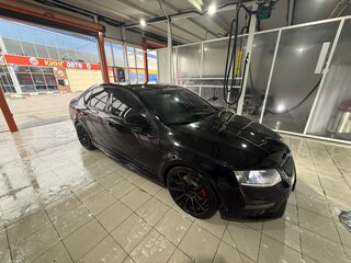 2015 Skoda Octavia III (A7), чёрный, 1800000 рублей, вид 2