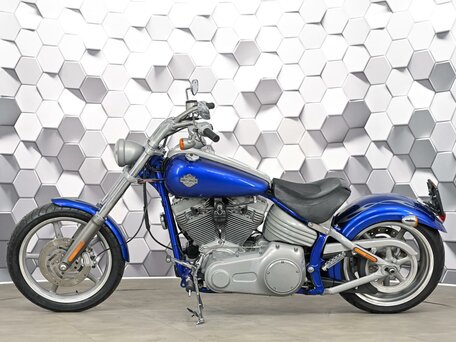 2008 Harley-Davidson Rocker C, синий, 1139000 рублей, вид 3