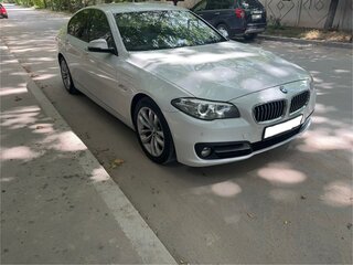 2016 BMW 5 серии 520i VI (F10/F11/F07) Рестайлинг, белый, 2500000 рублей, вид 3
