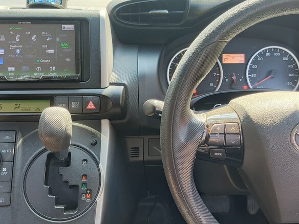 2012 Toyota Wish II Рестайлинг, серый, 1800000 рублей - вид 9