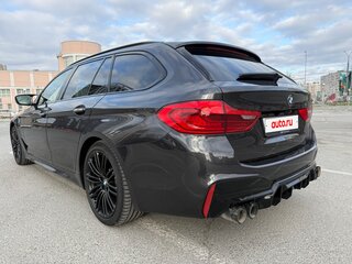 2018 BMW 5 серии 520d xDrive VII (G30/G31/G38), серый, 3199999 рублей, вид 5