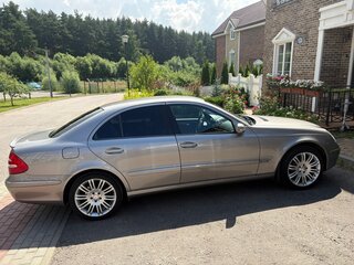 2003 Mercedes-Benz E-Класс 320 III (W211, S211), бежевый, 1300000 рублей, вид 4