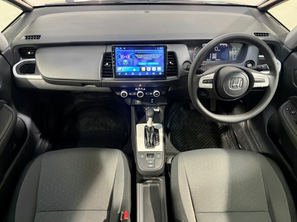 2021 Honda Fit IV, серый, 1269800 рублей - вид 9