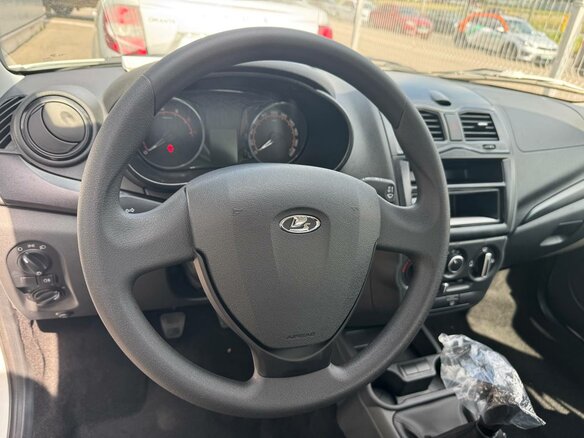 2025 Lada (ВАЗ) Granta I Рестайлинг, белый, 841499 рублей - вид 9