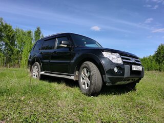 2008 Mitsubishi Pajero IV, чёрный, 1600000 рублей, вид 4