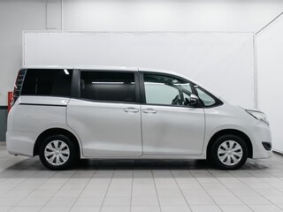2018 Toyota Noah III (R80) Рестайлинг, серый, 2400000 рублей, вид 5