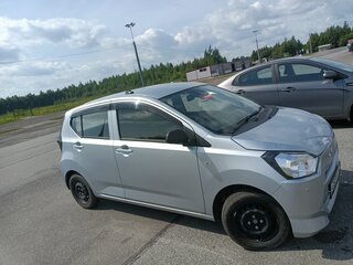2021 Daihatsu Mira e:S II, серебристый, 749000 рублей, вид 2