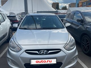 2012 Hyundai Solaris I, серебристый, 800000 рублей, вид 1