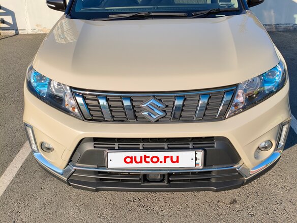 2019 Suzuki Escudo IV Рестайлинг, бежевый, 2300000 рублей