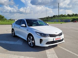 2017 Kia Optima IV, белый, 1700000 рублей, вид 3