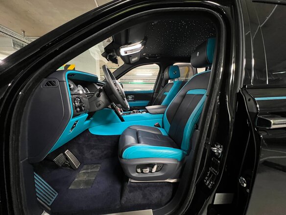 2020 Rolls-Royce Cullinan Black Badge I (Series I), чёрный, 39950000 рублей - вид 6