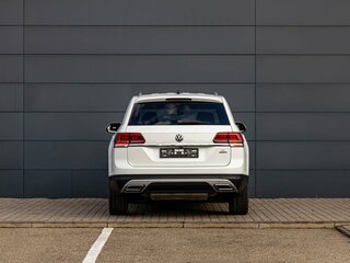 2018 Volkswagen Teramont I, белый, 3195000 рублей, вид 5